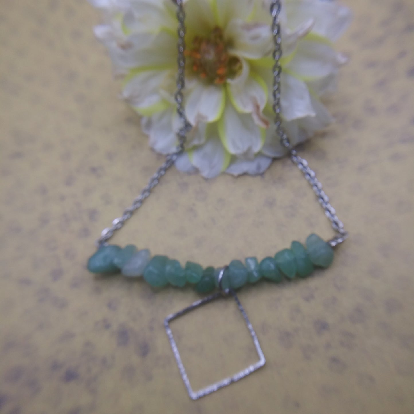 Twisted sister bar necklace