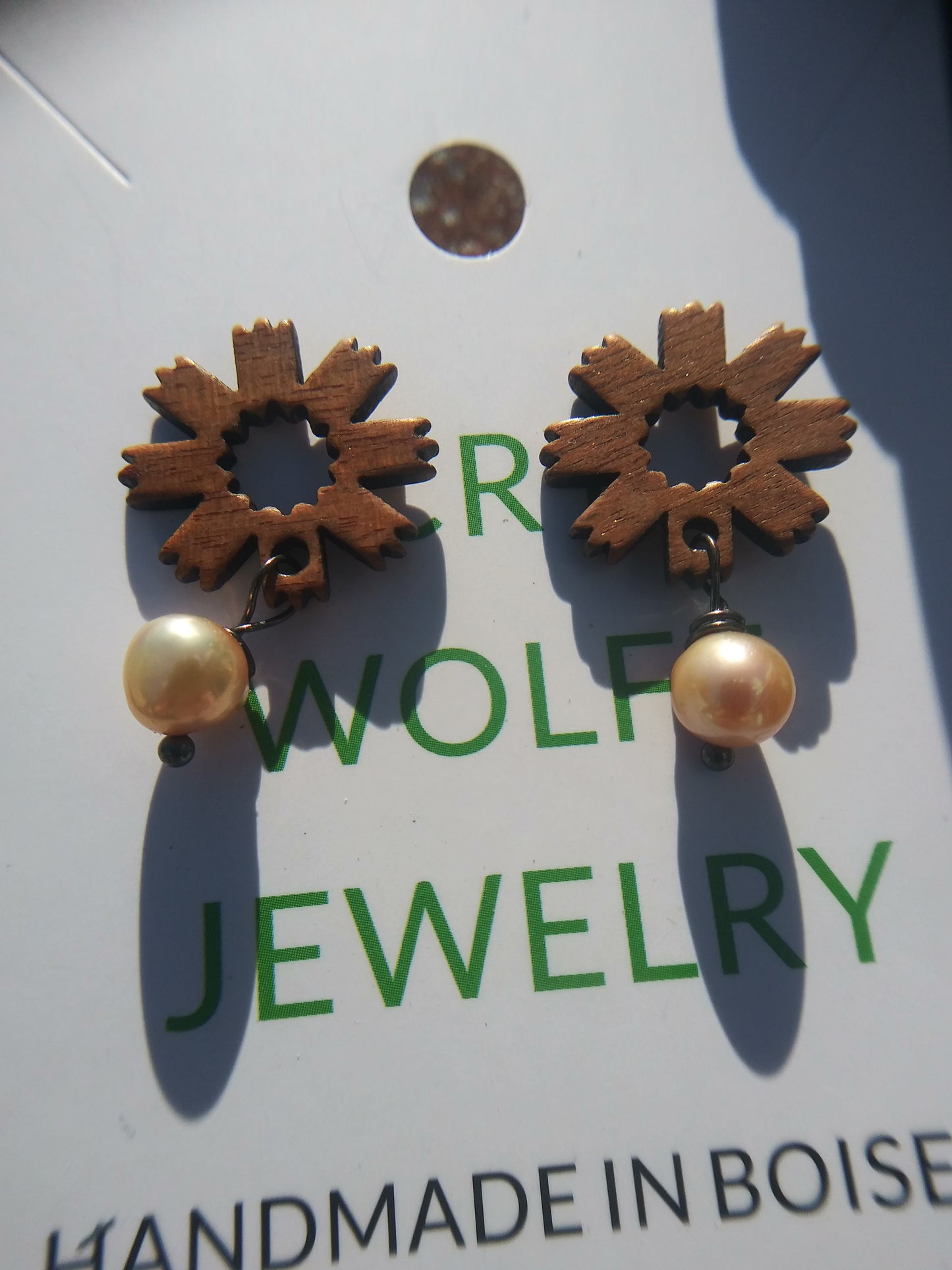 Wooden flowers earrings posts