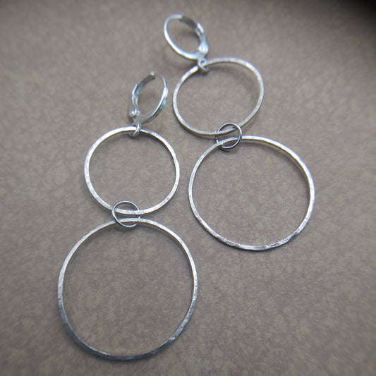 2 circles drop earrings