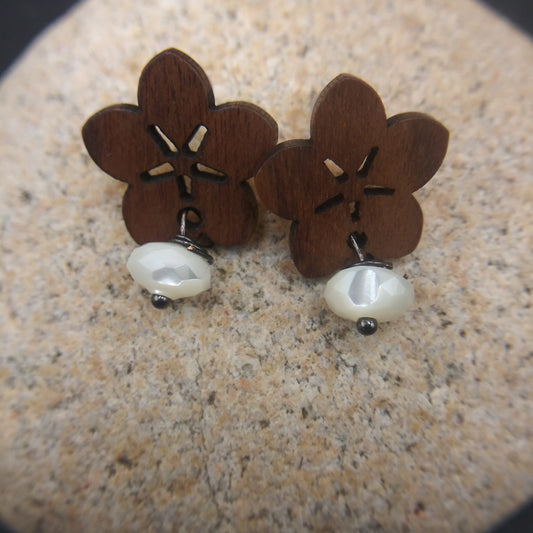 Small Wooden flowers with stainless steel post and  Mother of Pearl drop